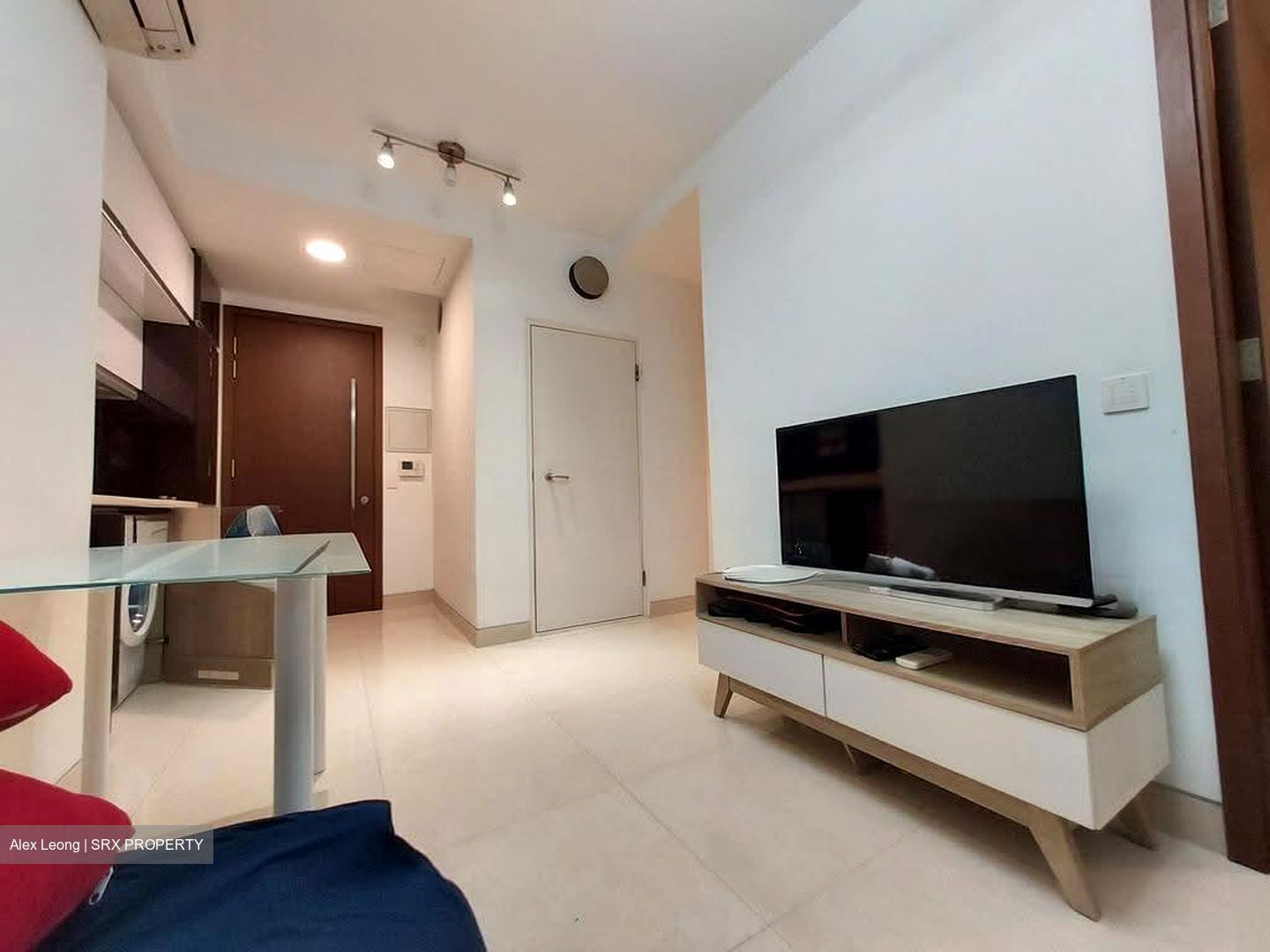 Centra Residence (D14), Apartment #608595311